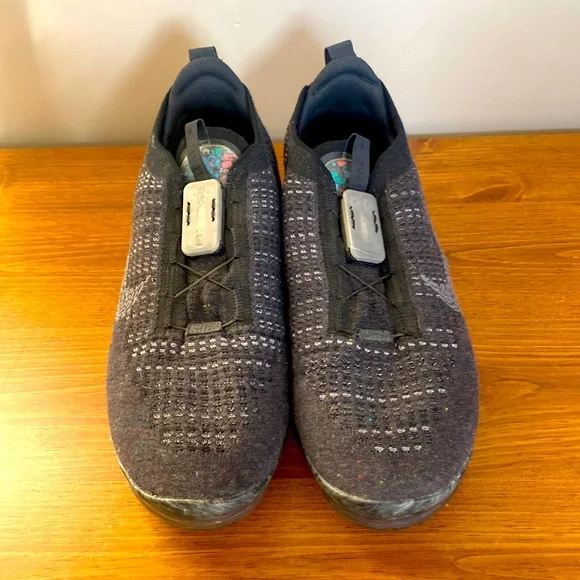 Shoes | Nike Vapormax Flyknit Size 12 | Poshmark display picture 1